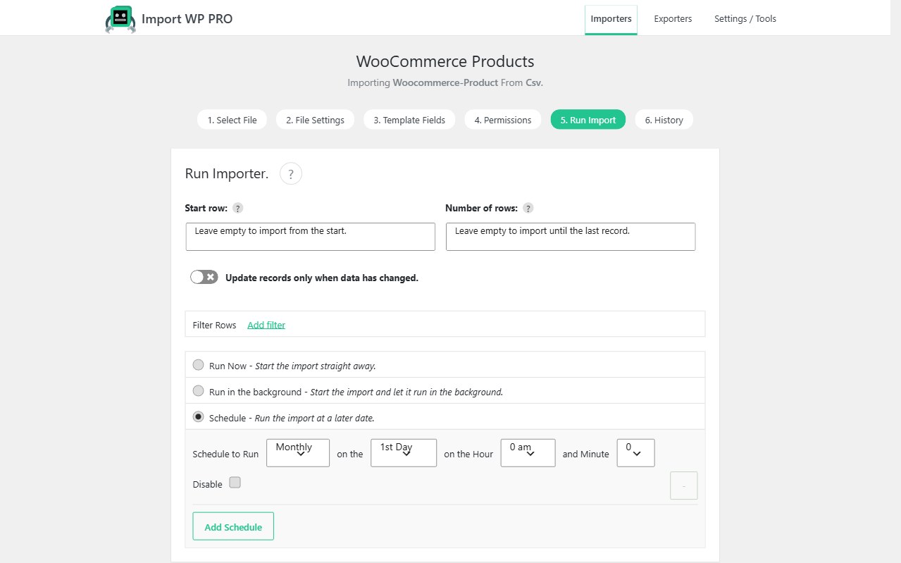Import WP Run Importer with Schedule selected, showing monthly, day, hour, and minute cron controls.